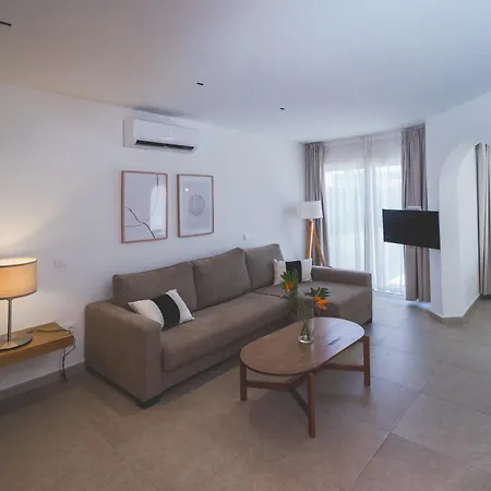 Olivos Apartment *